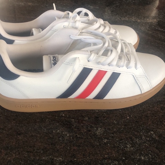 Brand New Adidas size 12 (Never worn) no box - Picture 4 of 4